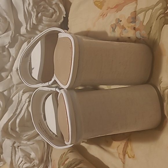 INC International Concepts White Patent Leath Wedge Sandals Minimalist New W.o.b - Picture 5 of 9